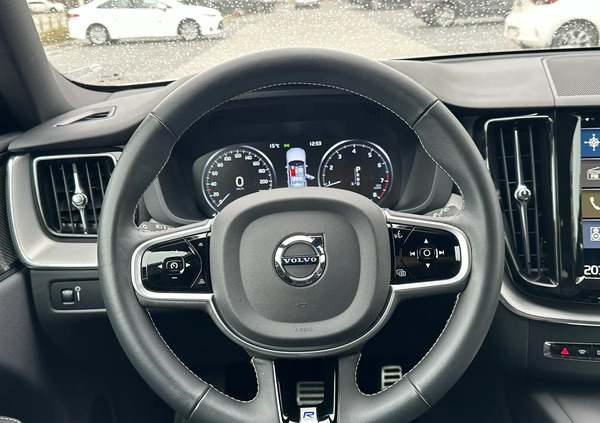 Volvo XC 60 cena 181600 przebieg: 16758, rok produkcji 2019 z Otmuchów małe 211